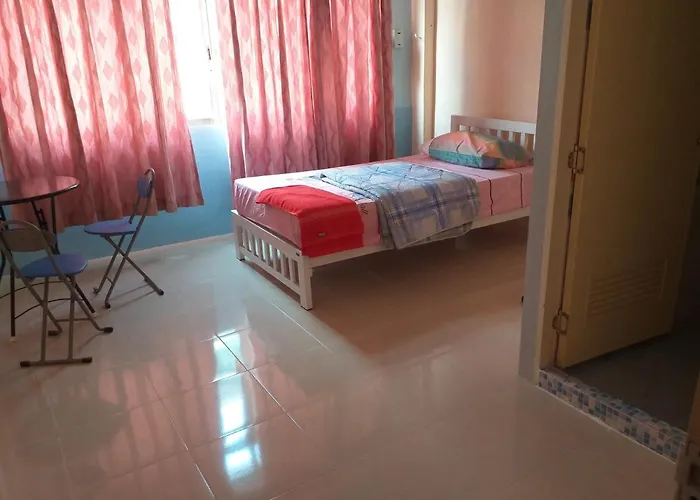 Ok.home@donmuang Airport Hostel